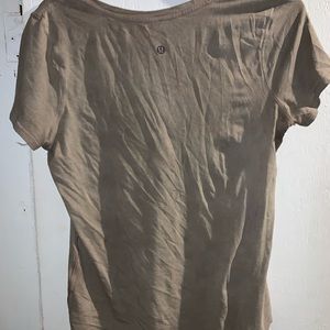 brown lulu lemon tshirt